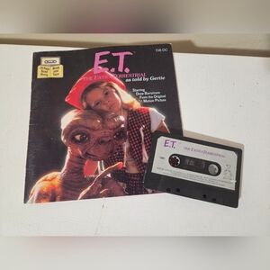 E.T. The Extra-Terrestrial Cassette and Book Set